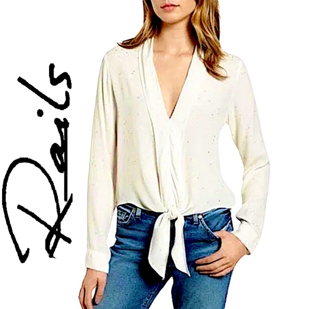 RAILS. NWT.Beautiful “Ava” Foil Star Tie Front V neck Rayon Blouse. Small (OVS).